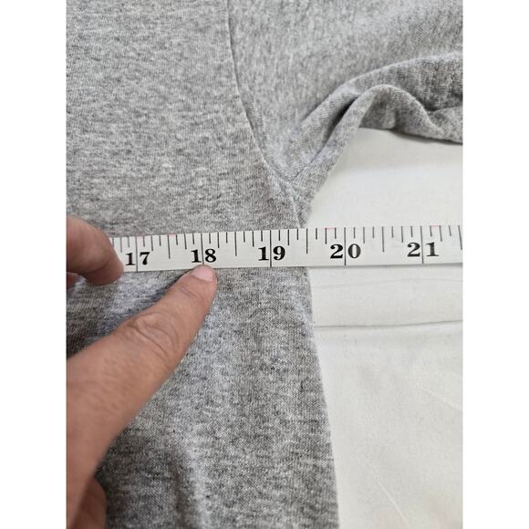 Gildan medium women's gray heavy cotton "Soccer Mom" tee - Picture 6 of 7